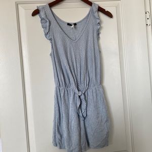 Women’s Romper (Size Medium)